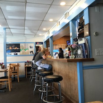 TW Howell's - Hole in the wall but great place - American Near Me - Pomona, New Jersey