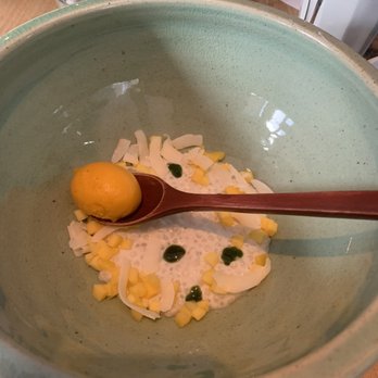 Sinabro - Tapioca with coconut and mango. - French Near Me - London, XGL