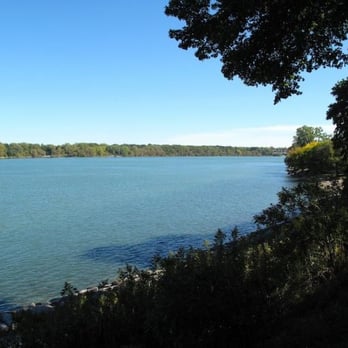 Queen's Royal Park - View of Niagara River. - Parks Near Me - Niagara-on-the-Lake, Ontario Queen's Royal Park - View of Niagara River. - Parks Near Me - Niagara-on-the-Lake, Ontario