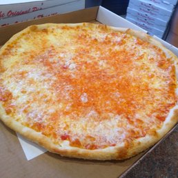 The yummy cheese pizza (Large) The yummy cheese pizza (Large)