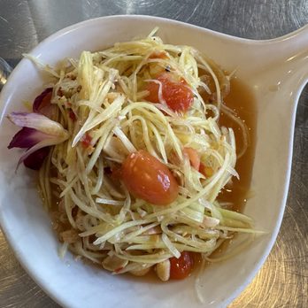 Sa Thai - Papaya salad - Salad Near Me - Albuquerque, New Mexico