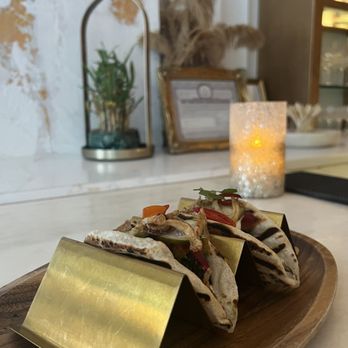 Reyna - LEBANESE TACOS - Mediterranean Near Me - New York, New York