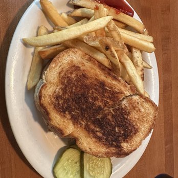 Sebago Brewing Company - Runabout Reuben - New American Near Me - Scarborough, Maine Sebago Brewing Company - Runabout Reuben - New American Near Me - Scarborough, Maine