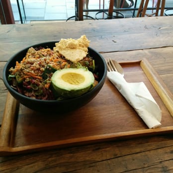 Central Street Café - Fantastic salads - Cafes Near Me - London, XGL