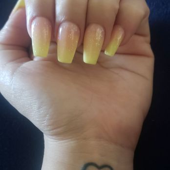 Daisy Nail & Spa - Nail Salons Near Me - Anaheim, California
