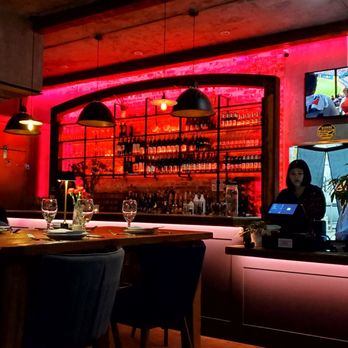 Rustic Spoon - Valley Village - The bar area - Thai Near Me - Valley Village, California