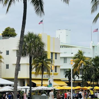 Art Deco Weekend - Art Galleries Near Me - Miami Beach, Florida