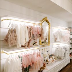 Petite Maison Kids - Store interior