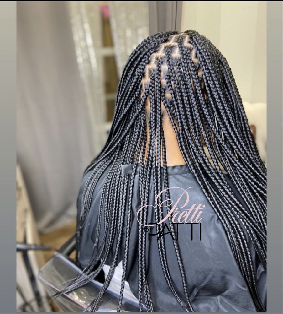 Pretti By Patti Logo
