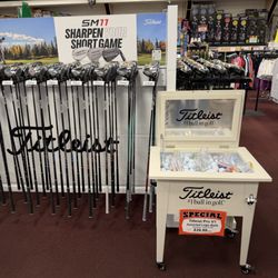 Plaza Golf - Pro V1 Ball Logo Overruns