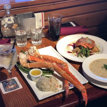 Glacier BrewHouse - Bering Sea King Crab Legs Hearty Alaska Seafood Chowder Alaskan Salmon Blt Wedge - American Near Me - Anchorage, Alaska Glacier BrewHouse - Bering Sea King Crab Legs Hearty Alaska Seafood Chowder Alaskan Salmon Blt Wedge - American Near Me - Anchorage, Alaska