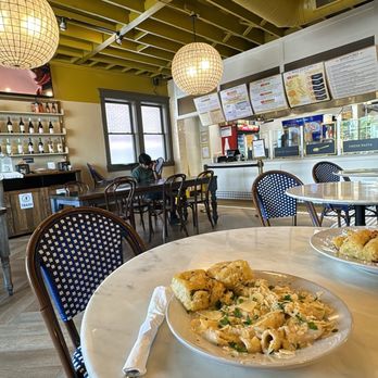 A'mano Fresh Pasta - Pasta Shops Near Me - Williamsville, New York
