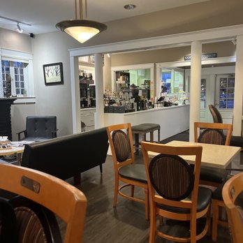 Fante's Coffee - Seating area - Coffee & Tea Near Me - Louisville, Kentucky Fante's Coffee - Seating area - Coffee & Tea Near Me - Louisville, Kentucky