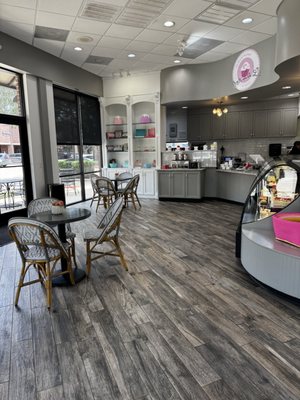 Ooh La La Dessert Boutique by null