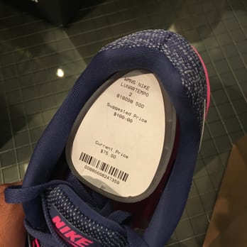 nike running fashion valley