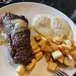 Steak and eggs on a Sunday! Steak and eggs on a Sunday!