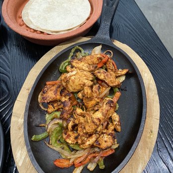 The Guadalupe on Main - Chicken fajitas - Bars Near Me - Mesa, Arizona