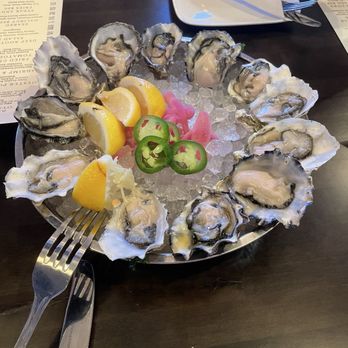 The Grove - Cocktail Bars Near Me - Penngrove, California