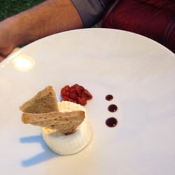 Ristorante Albergo AL Crichelon - Burrata affumicata e pomodorini...slurp!