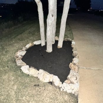 Lords Lawn & Landscape - Laying mulch - Lawn Services Near Me Lords Lawn & Landscape - Laying mulch - Lawn Services Near Me