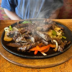 La Parrilla Mexican Restaurant - Steak fajitas