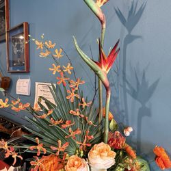 Noodles & Grill Asian Cuisine - Decoration flower