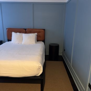 The Chicago Hotel Collection - Bed - Hotels Near Me - Chicago, Illinois The Chicago Hotel Collection - Bed - Hotels Near Me - Chicago, Illinois