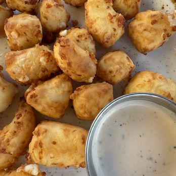 The Statehouse - Fried Cheese Curds - New American Near Me - Madison, Wisconsin
