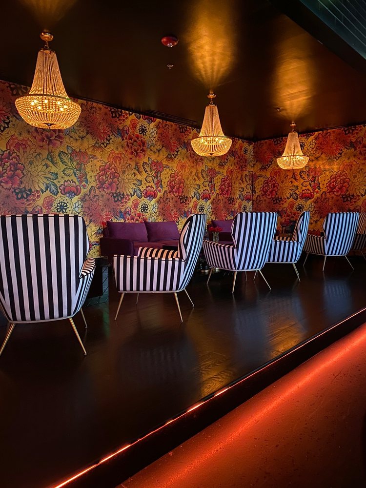 BROKEN PROMISES Updated May 2024 69 Photos & 22 Reviews 214 W