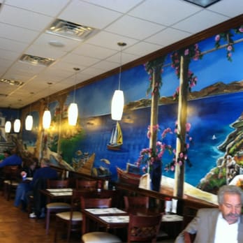 Nikos Grill & Subs - Indoor dining area - Greek Near Me - Danbury, Connecticut