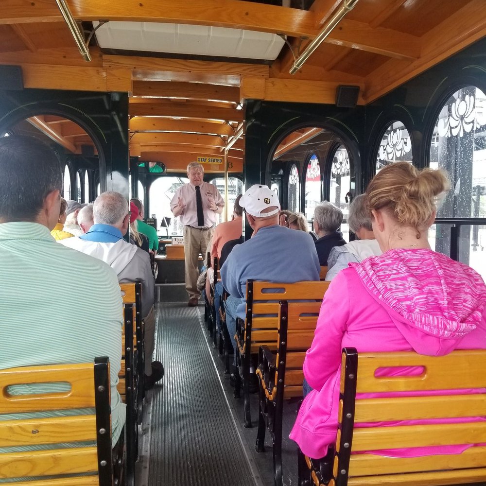 Our driver, Ron, introducing himself and starting us off with fun stories from gilded age Newport. Our driver, Ron, introducing himself and starting us off with fun stories from gilded age Newport.