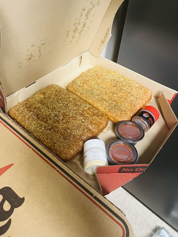 PIZZA HUT Updated June 2024 54 Photos & 31 Reviews 7939 Normandy