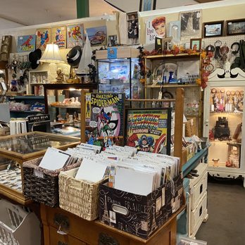 Mission Galleria - Antiques Near Me - Riverside, California