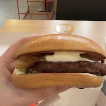 McDonald's - Truffles and onions veggie burger - Fast Food Near Me - Helsinki, 18 McDonald's - Truffles and onions veggie burger - Fast Food Near Me - Helsinki, 18