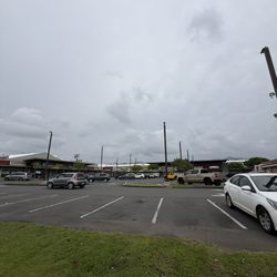 Kapalama Shopping Center