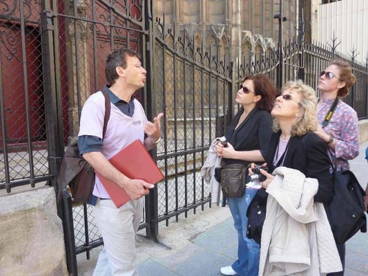 Discover Walks by null