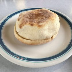 Z’s Breakfast & Lunch - English Muffin
