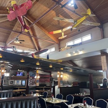 The Airplane Restaurant - Dining area - American Near Me - Colorado Springs, Colorado The Airplane Restaurant - Dining area - American Near Me - Colorado Springs, Colorado