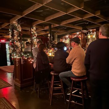 Tanner Smiths - Downstairs bar - Cocktail Bars Near Me - New York, New York