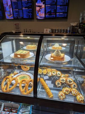 Tom N Toms Coffee by null