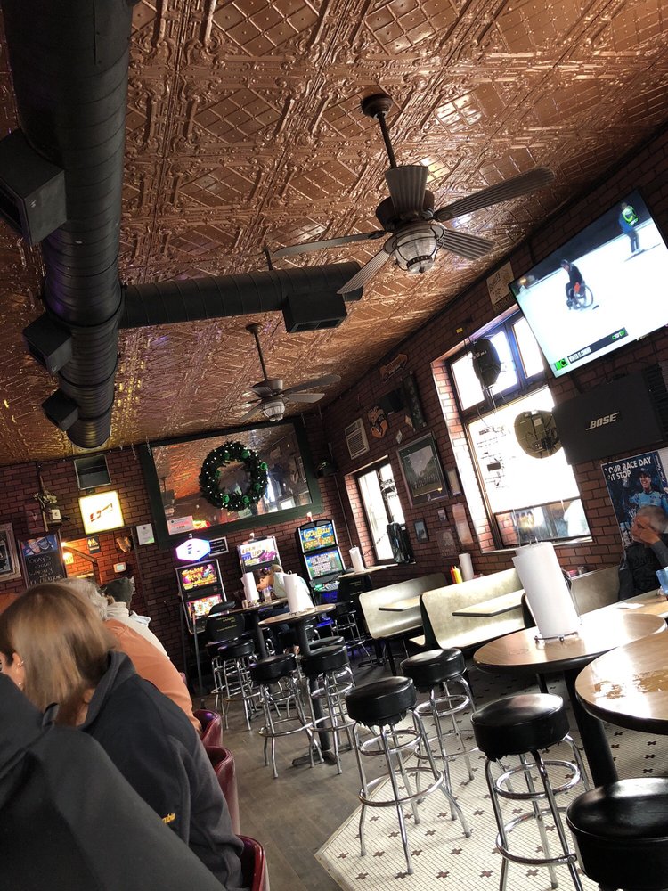 THE VAULT BAR AND GRILL Updated October 2024 101 W Exchange St