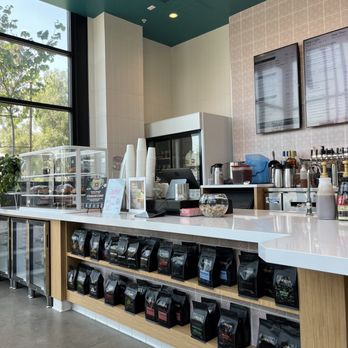 Mostra Coffee - Interior - Coffee & Tea Near Me - San Diego, California
