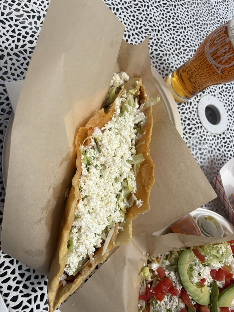 Agapas Mexican Cravings Logo