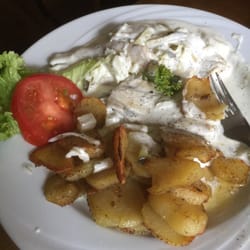 Schloss Issigau - Cream Herring with home fries