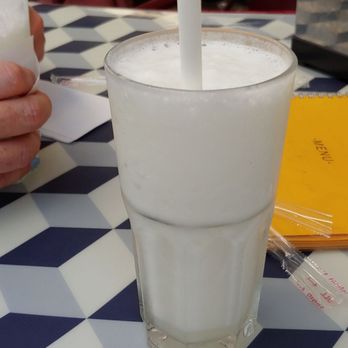 Néné - Lemon smoothie - Patisserie/Cake Shop Near Me - Lisbon, 11