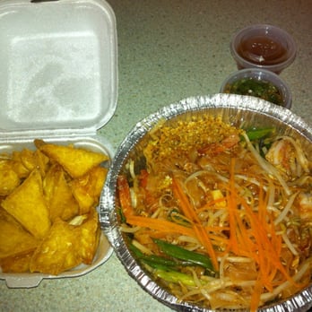 Pad Thai Restaurant - Fried tofu and pad thai. Pad Thai is good. - Thai Near Me - Pitt Meadows, British Columbia Pad Thai Restaurant - Fried tofu and pad thai. Pad Thai is good. - Thai Near Me - Pitt Meadows, British Columbia