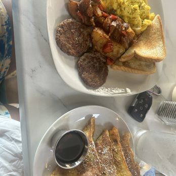 15 Brunch Bar - Breakfast & Brunch Near Me - Saint Charles, Missouri