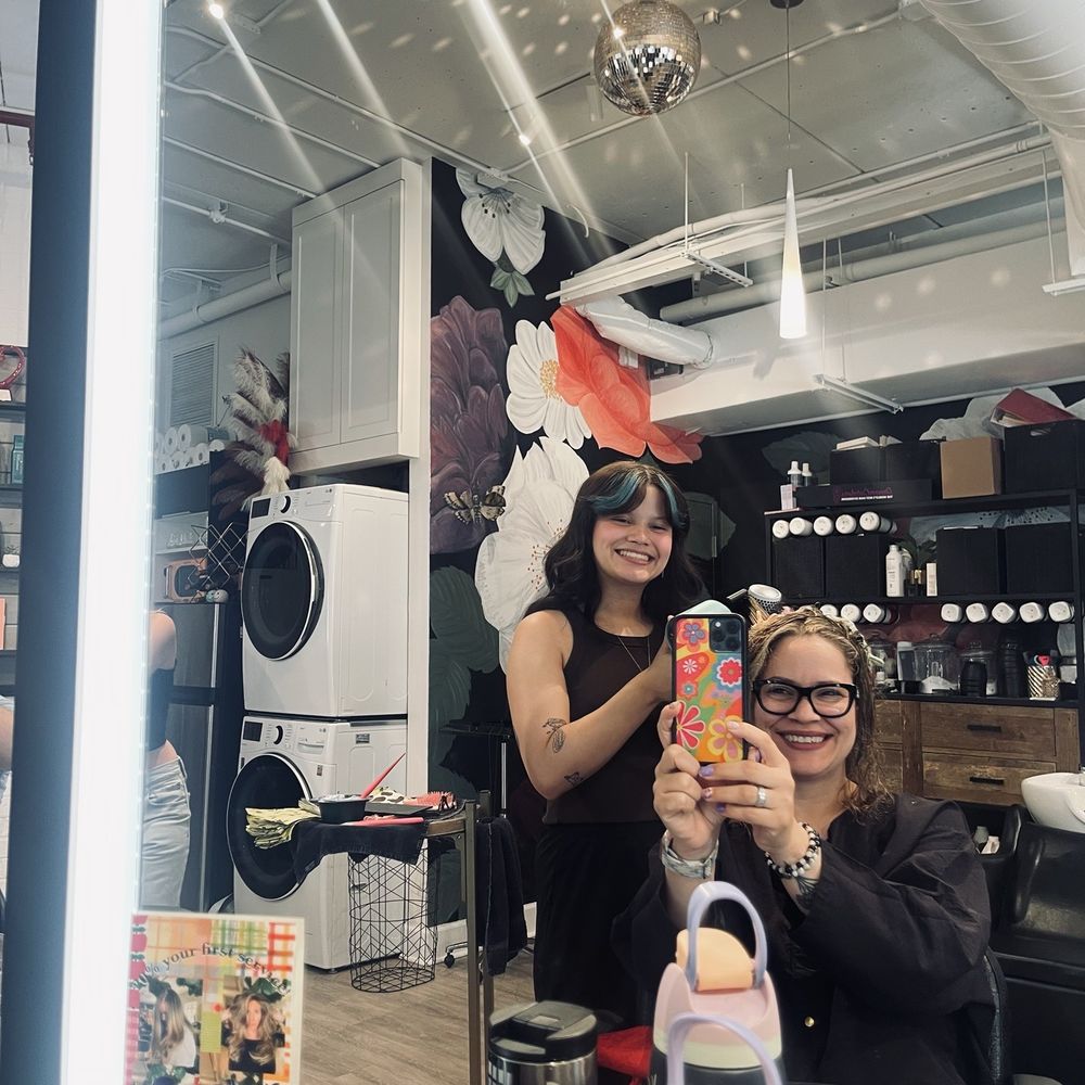 Capricci Ricci Salon - Hair Salons Near Me - Orlando, Florida Capricci Ricci Salon - Hair Salons Near Me - Orlando, Florida