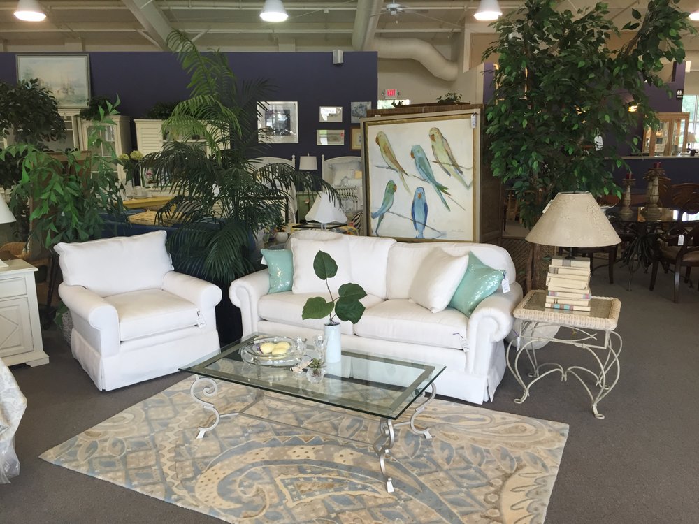 POSH PLUM FURNITURE CONSIGNMENT 24821 S Tamiami Trl, Bonita Springs
