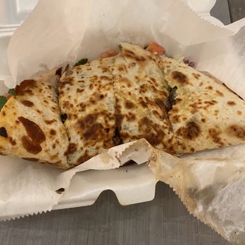 Dos Bros - Chicken quesadilla - Mexican Near Me - Metairie, Louisiana